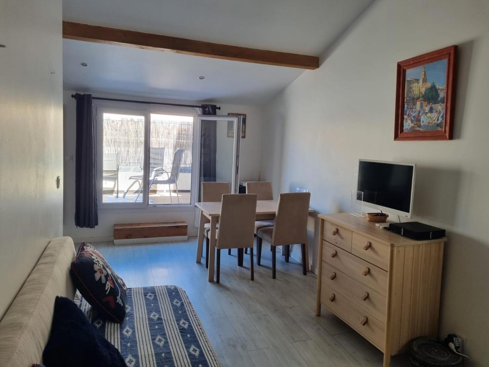 Appartement Avec Terrasse Марсилия Екстериор снимка