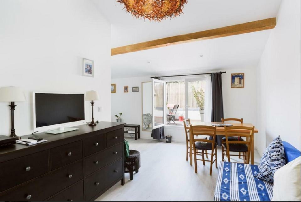 Appartement Avec Terrasse Марсилия Екстериор снимка